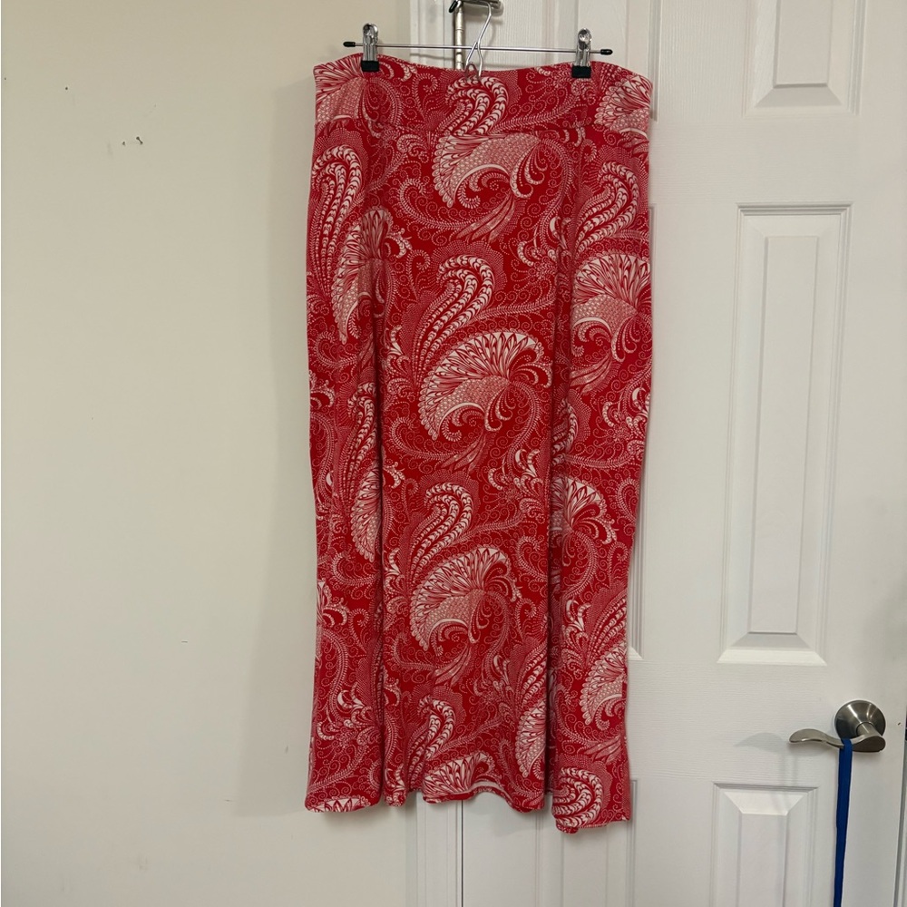 NWOT TALBOTS Size L Elegant Red Paisley Skirt Perfect for any occasion - Picture 2 of 5
